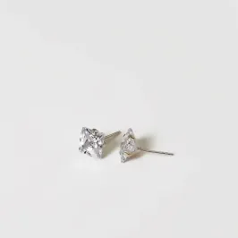 BRINCO QUADRADO CRISTAL MÉDIO PRATA 925