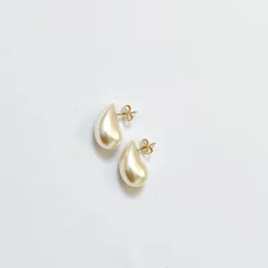 BRINCO PÉROLA GOTA BANHADO A OURO 18K