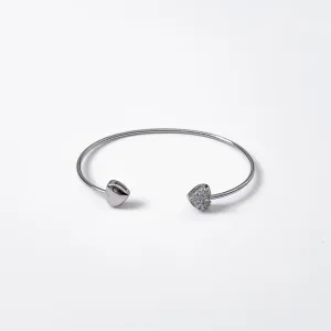 Bracelete coração liso e cravejado banhado a ródio