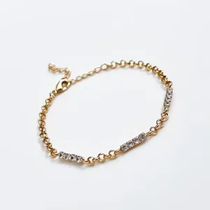 Pulseira com fileiras de cristais banhado a ouro 18K