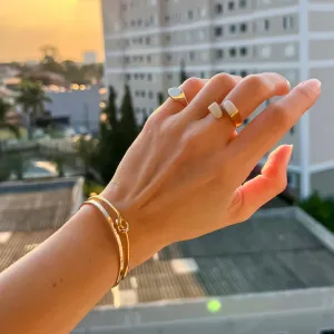 BRACELETE ARO COM NÓ BANHADO A OURO 18K