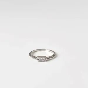 ANEL PRATA 925 COM CRISTAL RETANGULAR