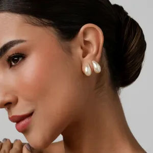 BRINCO PÉROLA GOTA BANHADO A OURO 18K