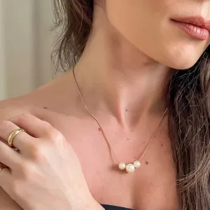 COLAR TRIO DE PÉROLAS BANHADO A OURO 18K 45CM AJUSTÁVEL