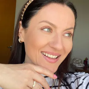 Brinco Argola Duo Cravejadas em zircônias