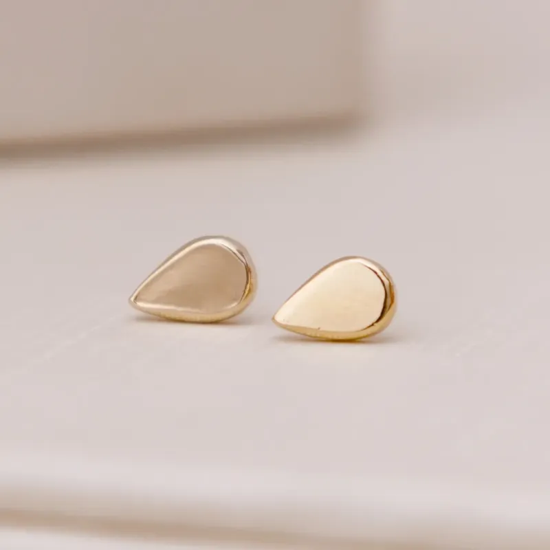 BRINCO MINI GOTA BANHADO A OURO 18K