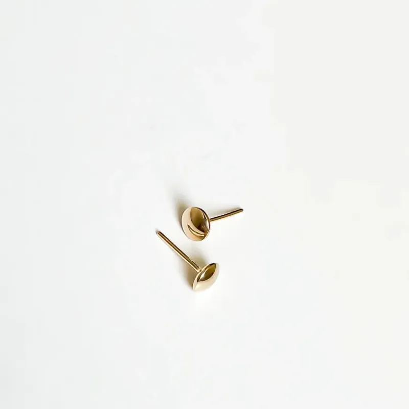 BRINCO REDONDO ABAULADO BANHADO A OURO 18K