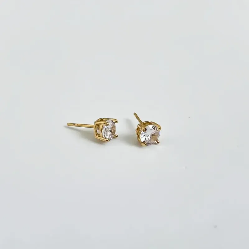 Brinco ponto de luz Banhado a ouro 18k
