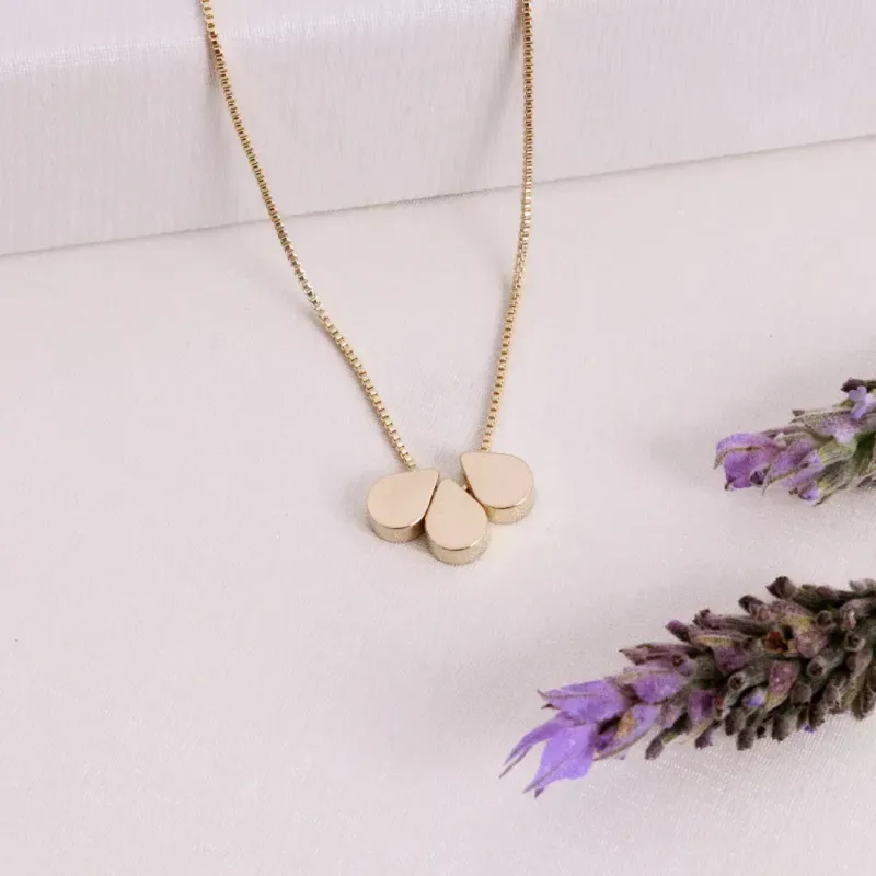 COLAR TRÊS GOTAS LISAS BANHADO A OURO 18K AJUSTÁVEL 50CM