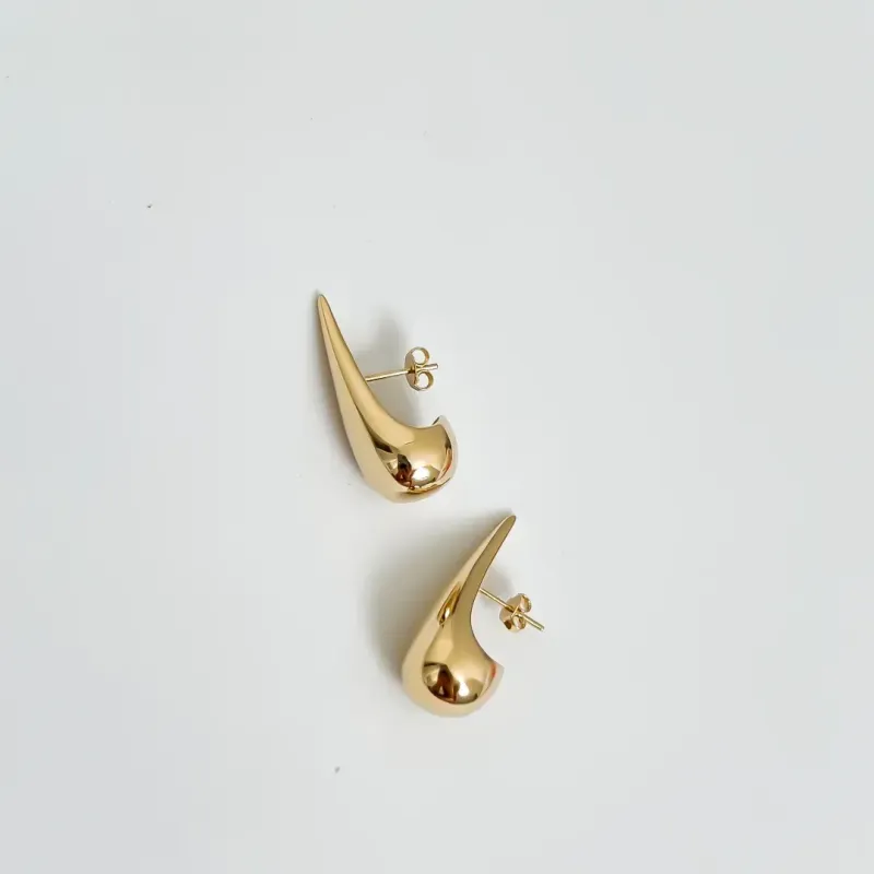 BRINCO GOTA FINA BANHADO A OURO 18K