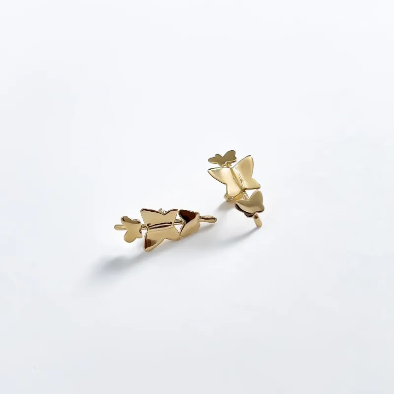 Brinco borboletas banhado a ouro 18k