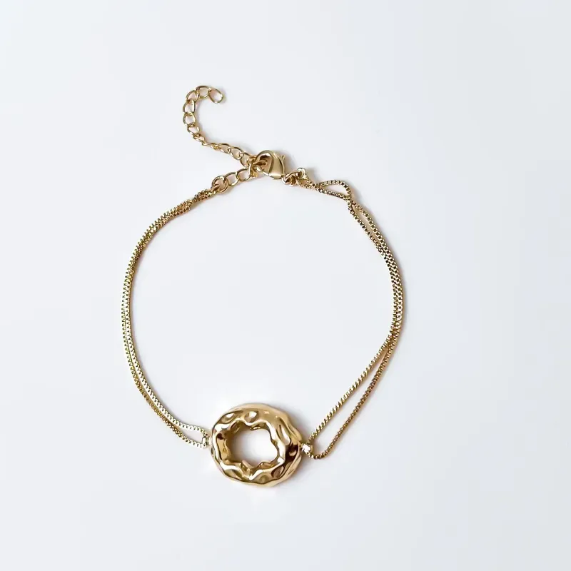 Pulseira Oval vasado orgânico banhado a ouro 18K