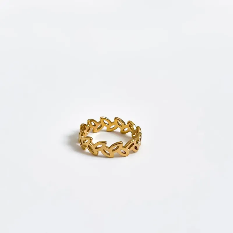 ANEL FOLHA VOLTA INTEIRA BANHADO A OURO 18K