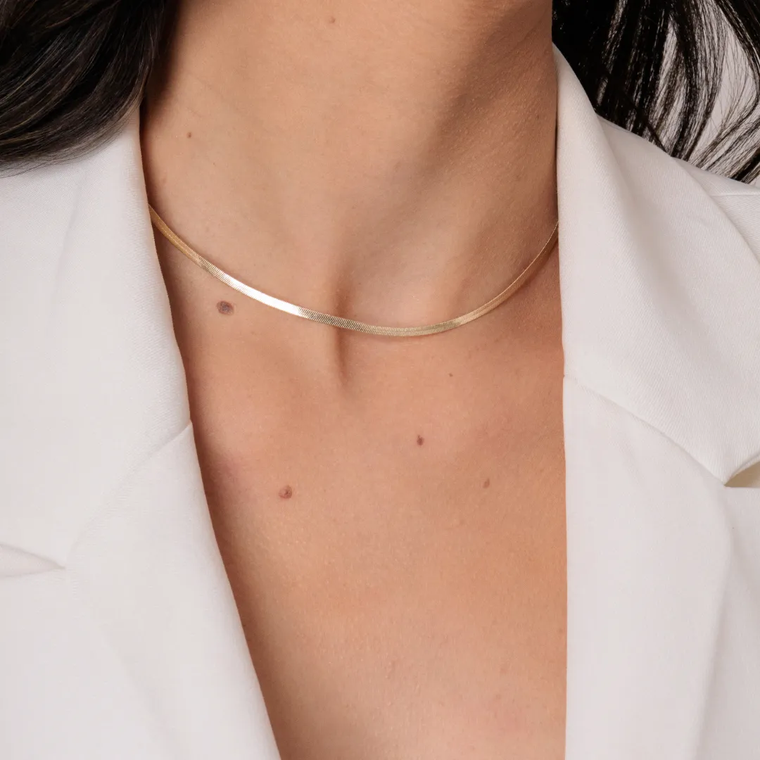 COLAR CHOKER FITA LISA FINA BANHADO A OURO 18K AJUSTÁVEL 40CM