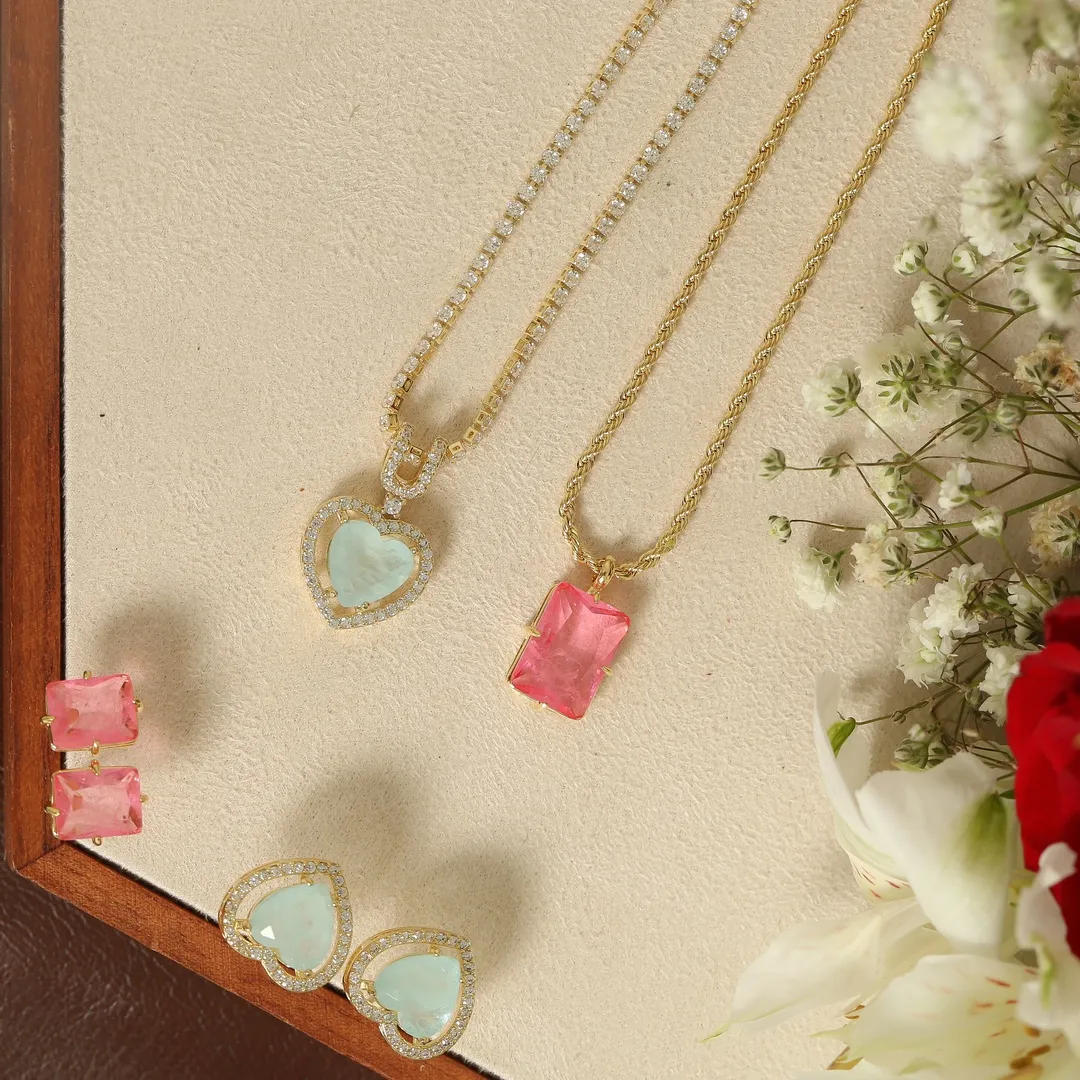 CONJUNTO RETANGULAR PEDRA FUSION PREMIUM ROSA BANHADO A OURO 18K