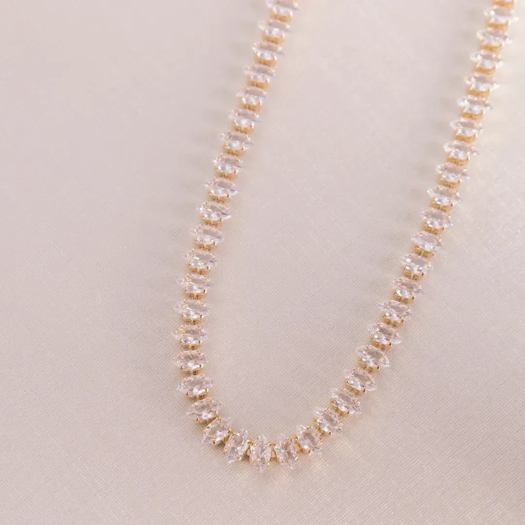 COLAR CHOKER RIVIERA NAVETES BANHADO A OURO 18k AJUSTÁVEL 42CM