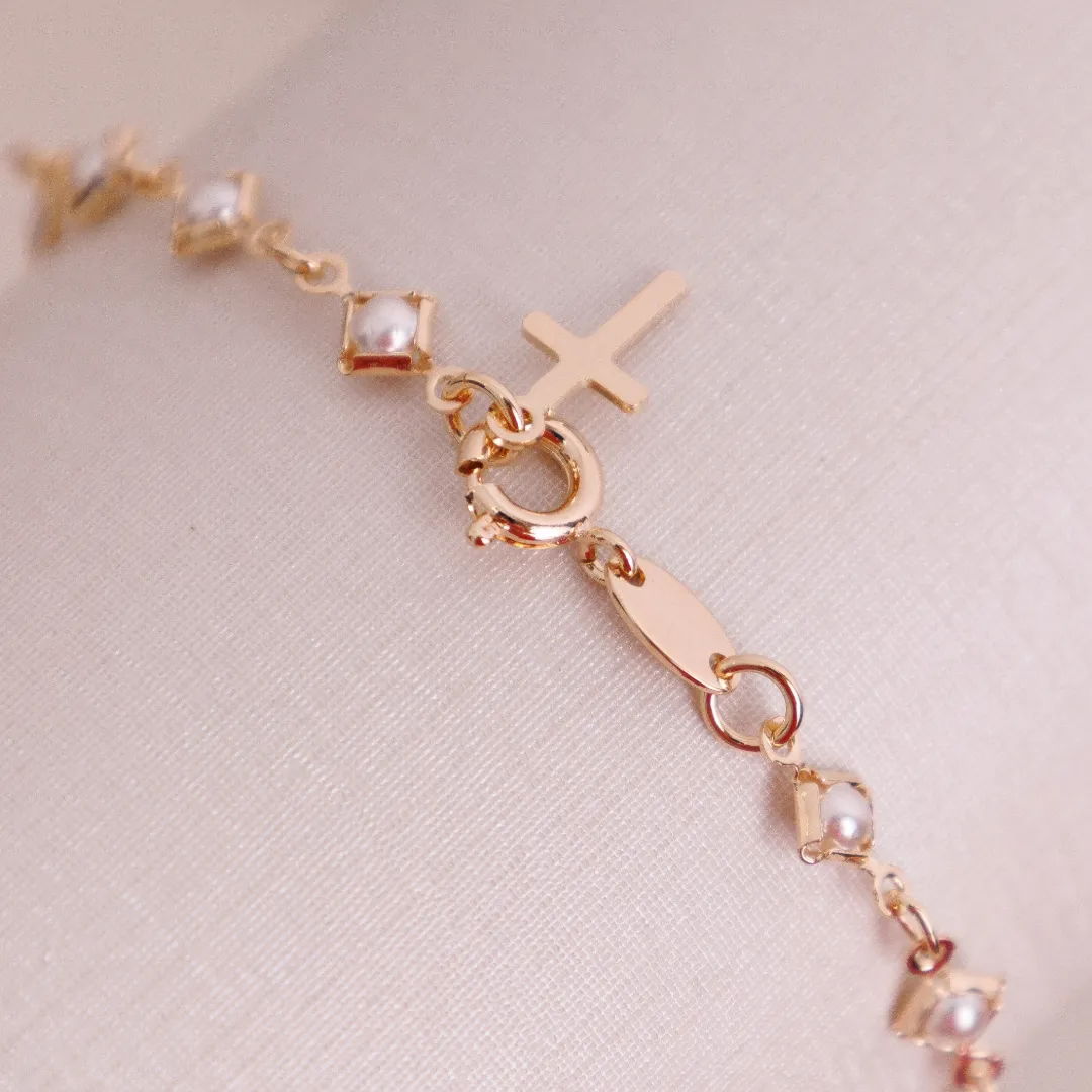 PULSEIRA TRIANGULO COM PEROLAS BANHADO A OURO 18K