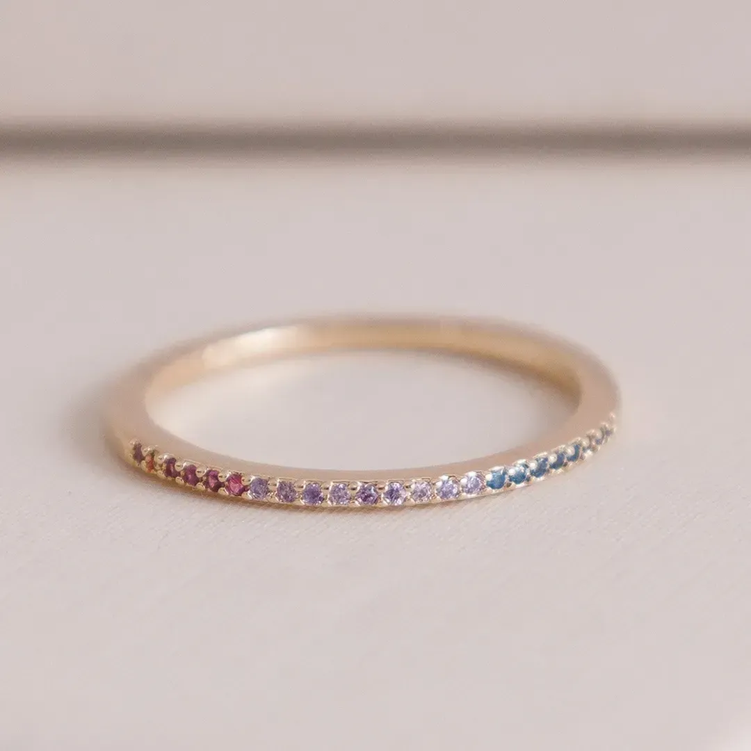 ANEL APARADOR COM ZIRCONIAS CRAVEJADAS BANHADO A OURO 18K