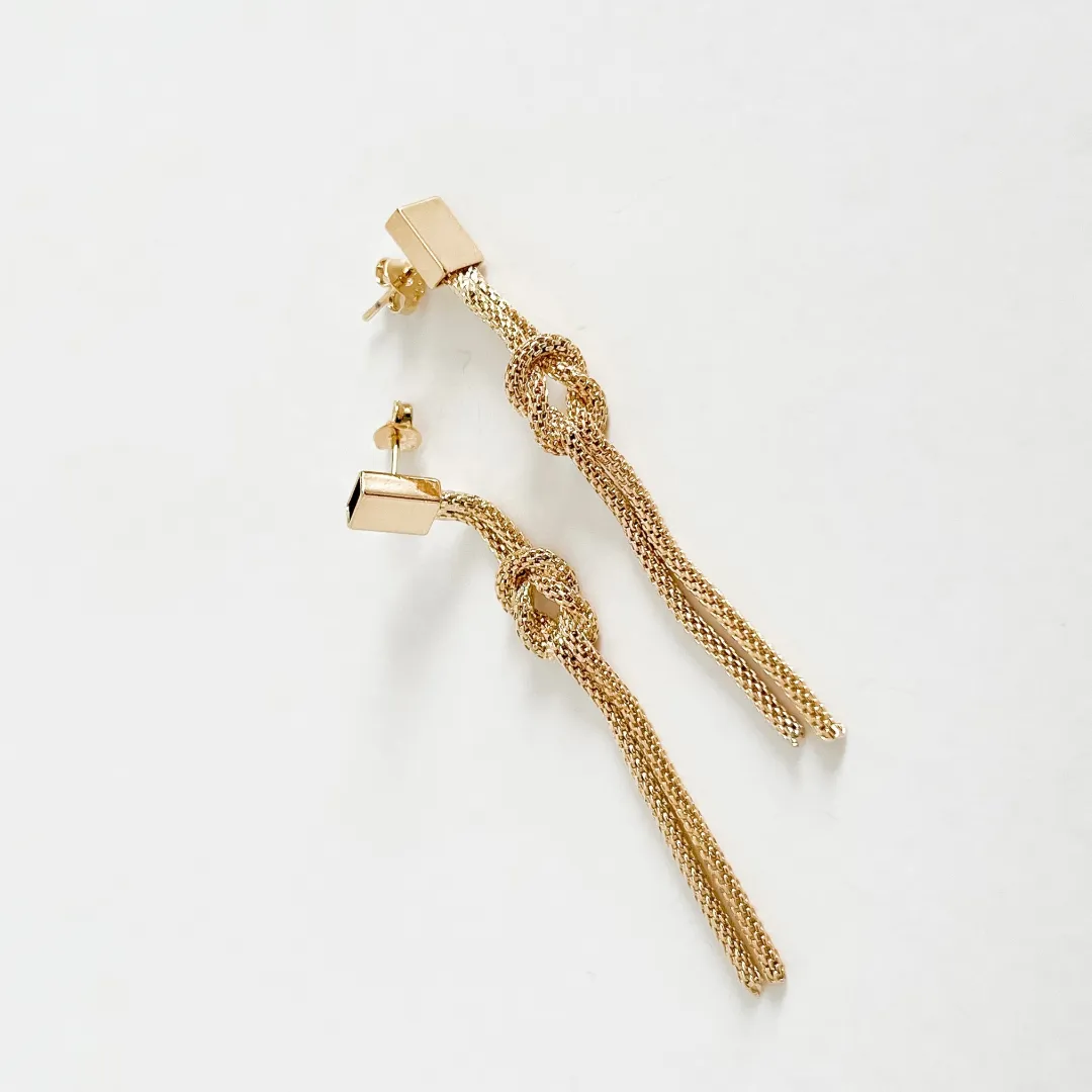 BRINCO NÓ TELINHA BANHADO A OURO 18K