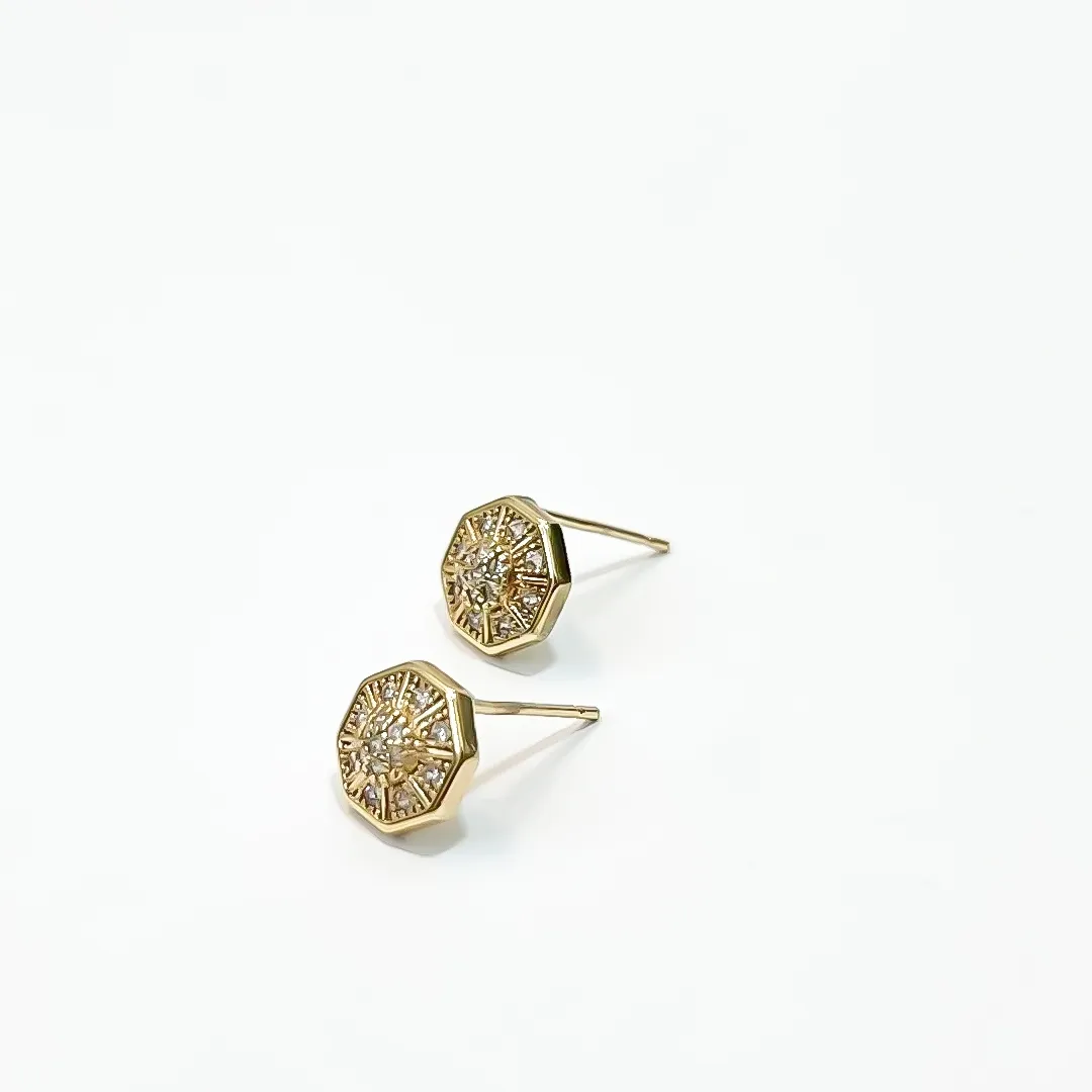 BRINCO OCTOGONAL BANHADO A OURO 18K