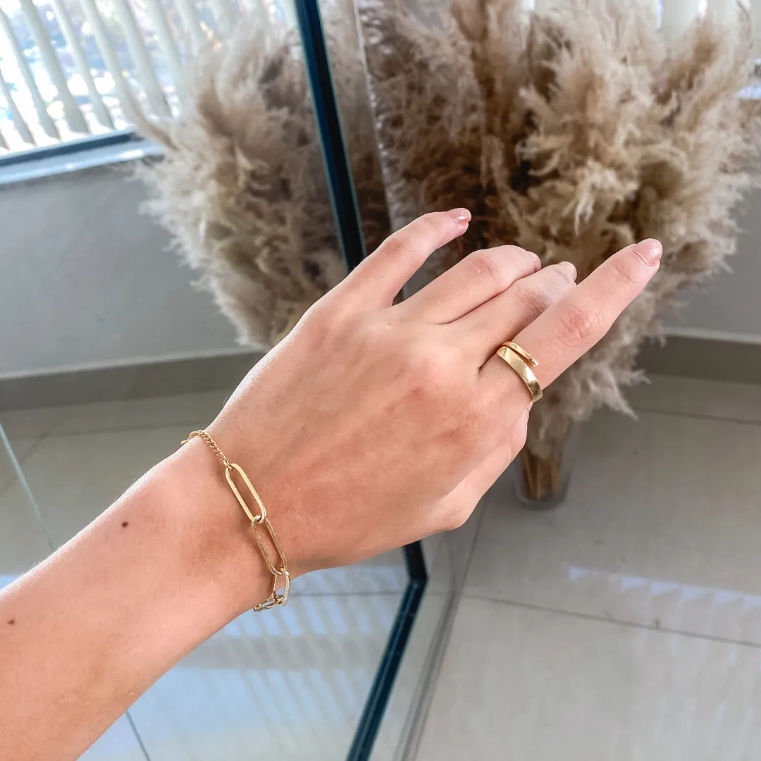 ANEL MINIMALISTA BANHADO A OURO 18K AJUSTÁVEL