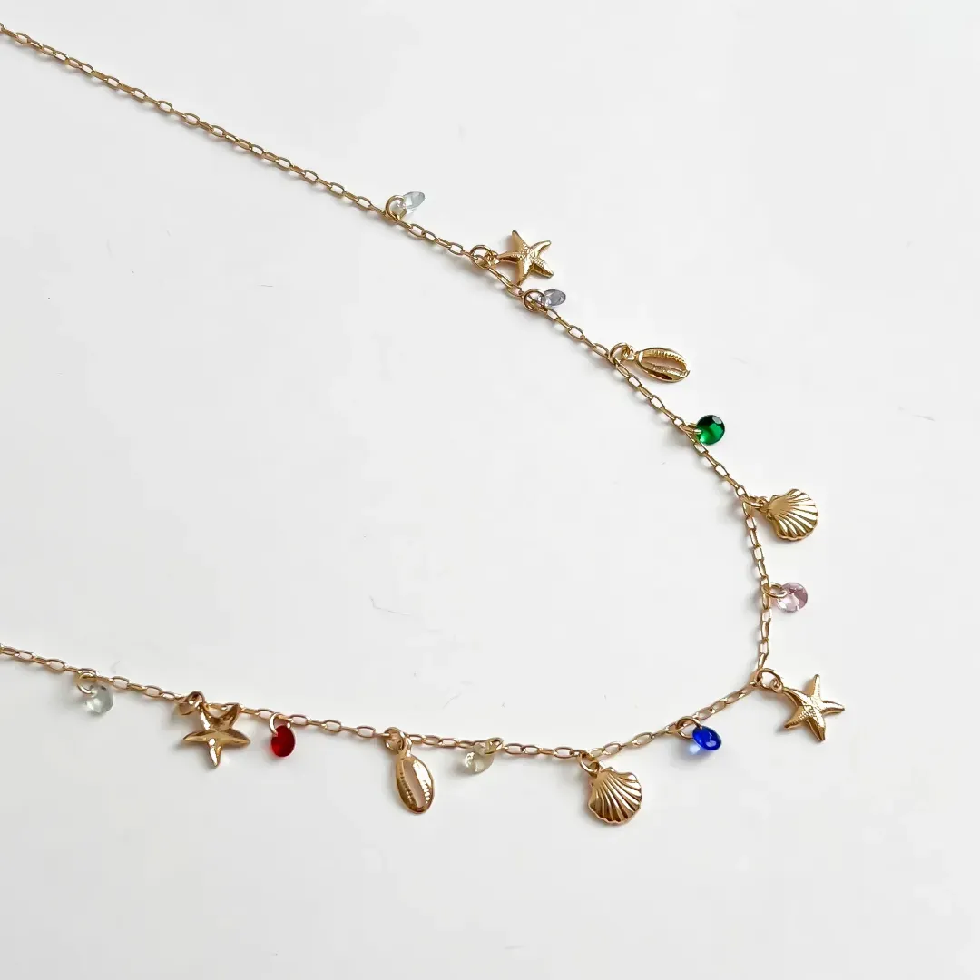COLAR ESTRELA E CONCHA DO MAR COM CRISTAIS COLORIDO BANHADO A OURO 18 K AJUSTÁVEL 50CM