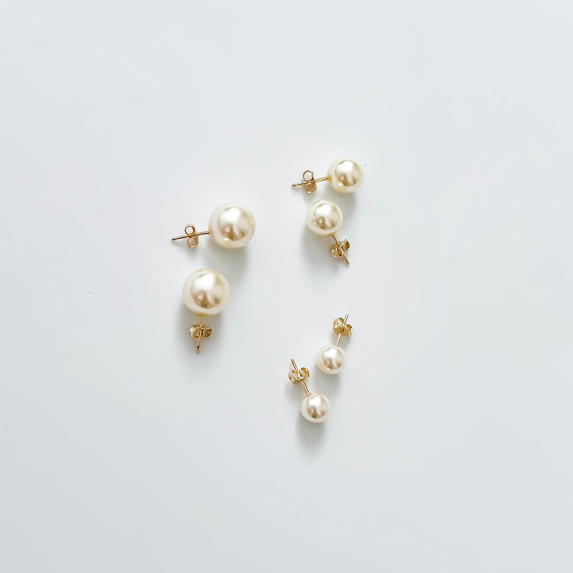 BRINCO PÉROLA MAX BANHADO A OURO 18K