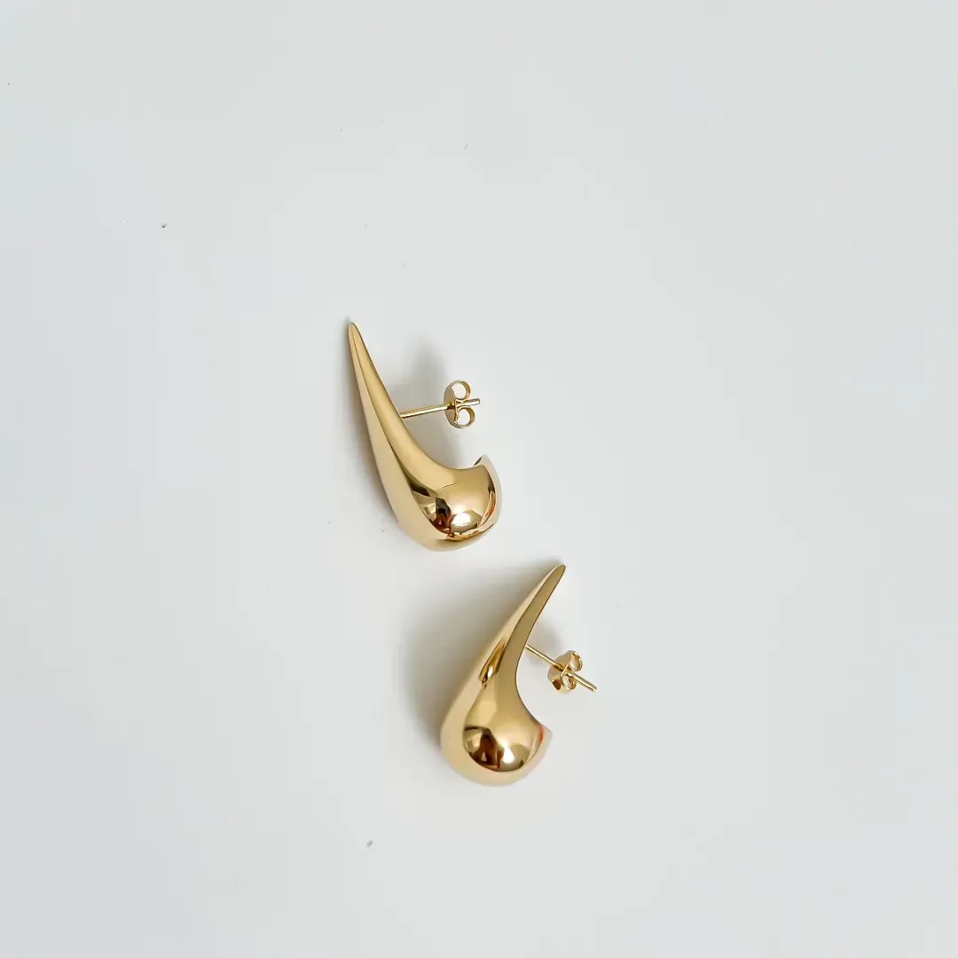 BRINCO GOTA FINA BANHADO A OURO 18K