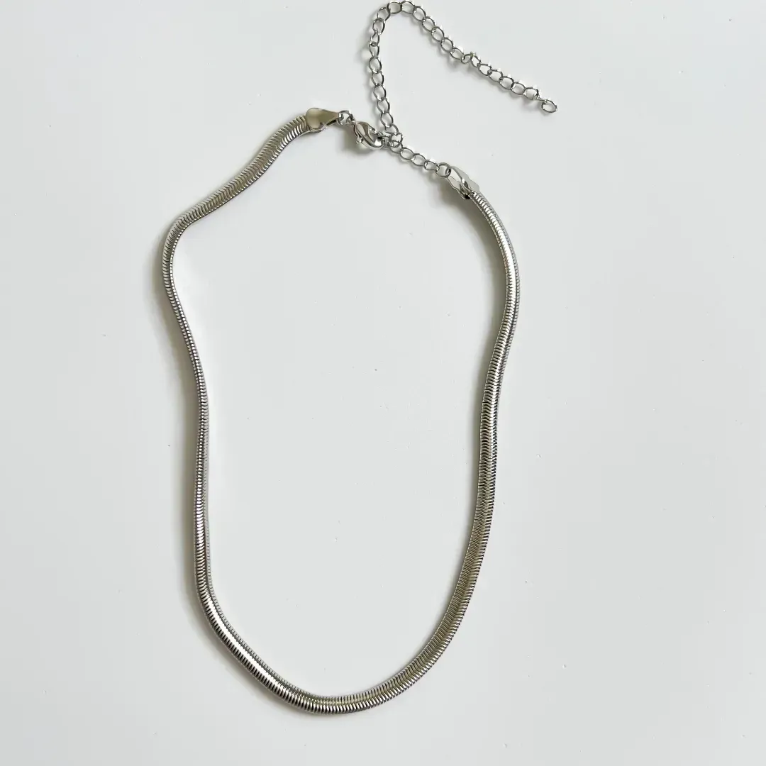 COLAR CHOKER MALHA SNAKE BANHADO A RÓDIO 42CM AJUSTÁVEL