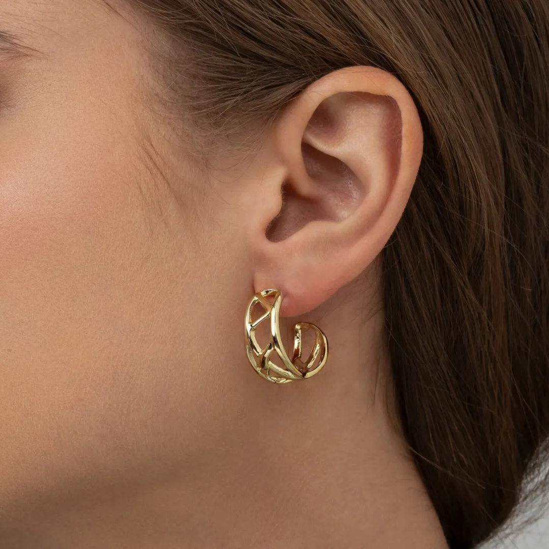 BRINCO ARGOLA DETALHE CRUZADO BANHADO A OURO 18K