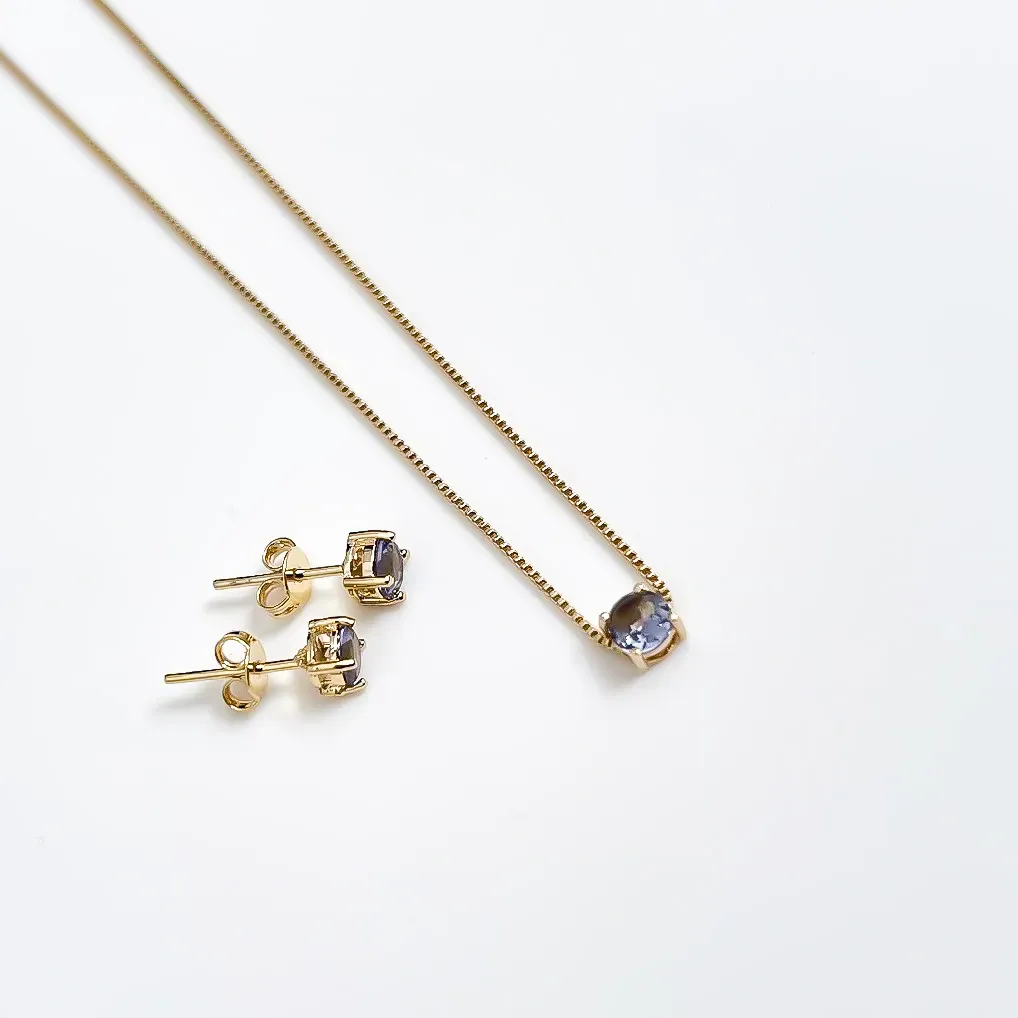Conjunto com pedra lavanda oval banhado a ouro 18K 45cm Ajustável