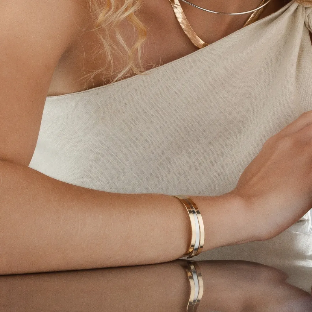BRACELETE LISO FINO BANHADO A OURO 18K