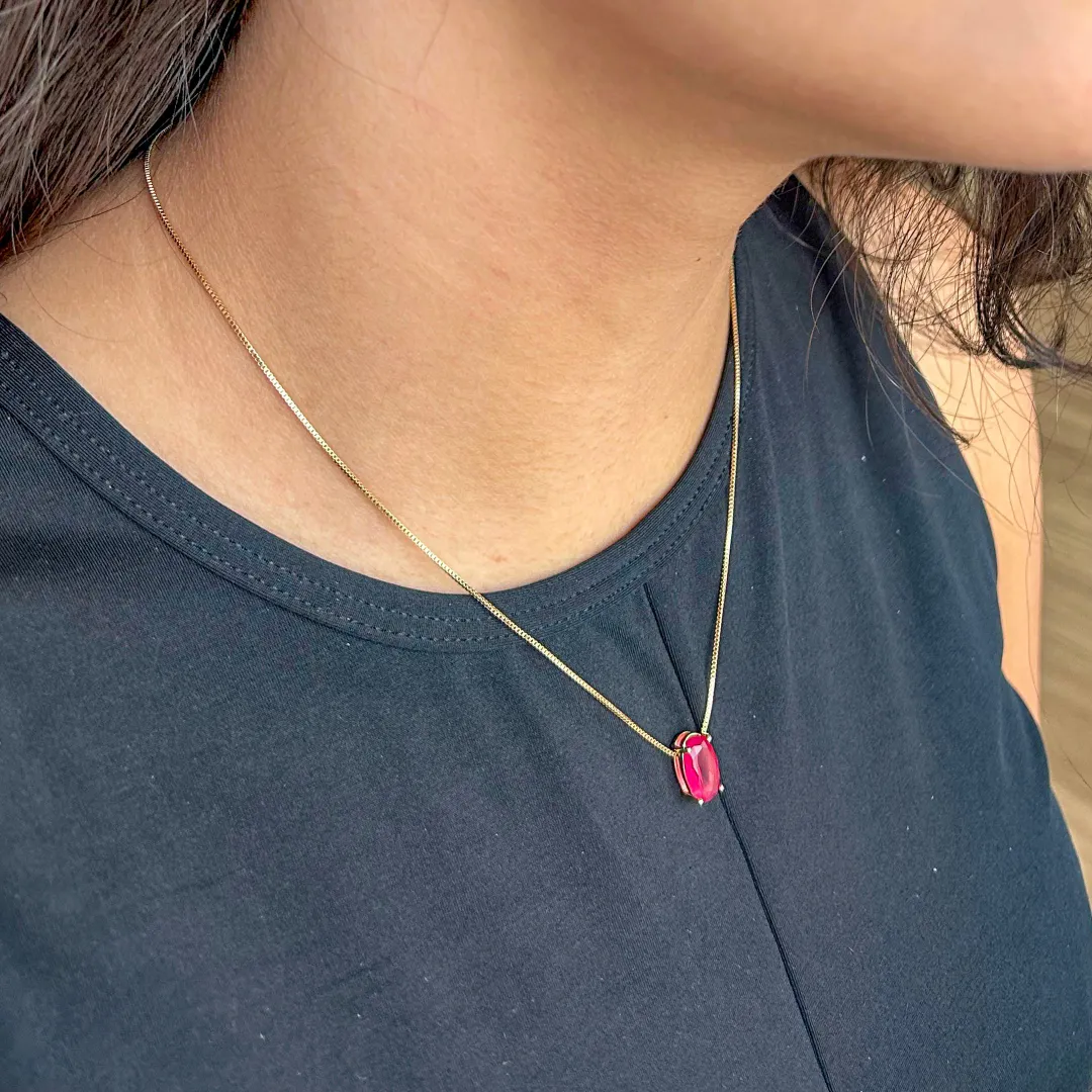 CONJUNTO OVAL PEDRA CRISTAL ROSA BANHADO A OURO 18K 42CM