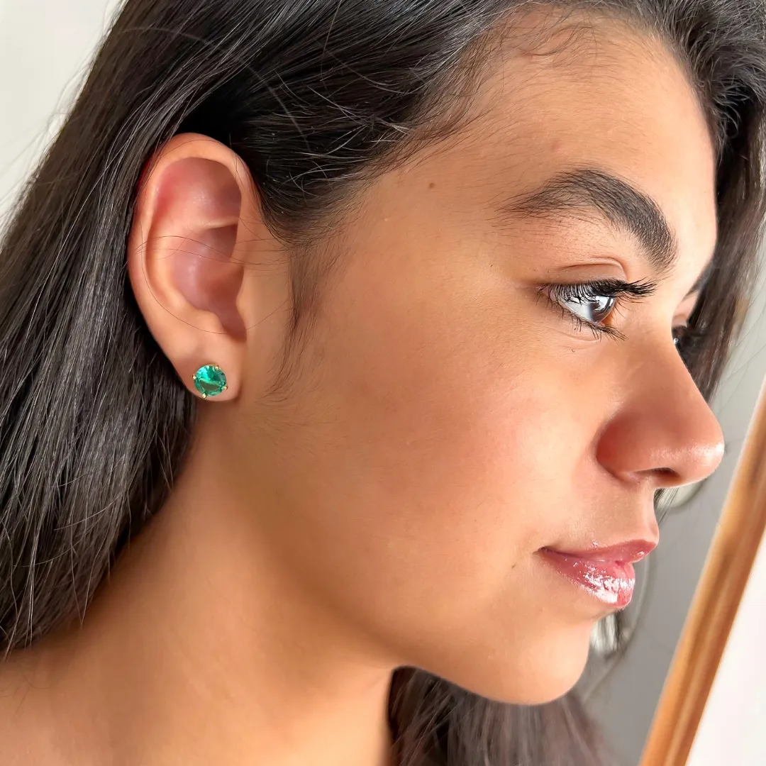 Brinco cristal verde banhado a ouro 18k