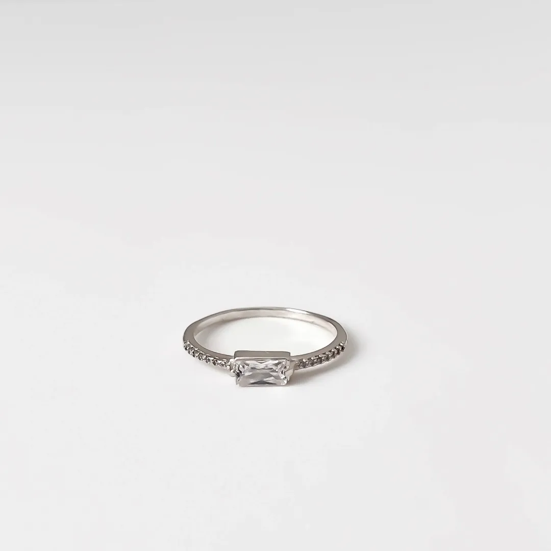 ANEL PRATA 925 COM CRISTAL RETANGULAR