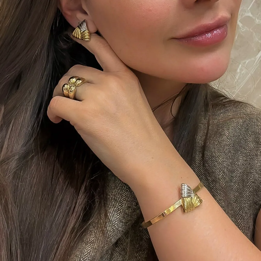 Bracelete Triângulo com banho Mix banhado a ouro 18k e ródio