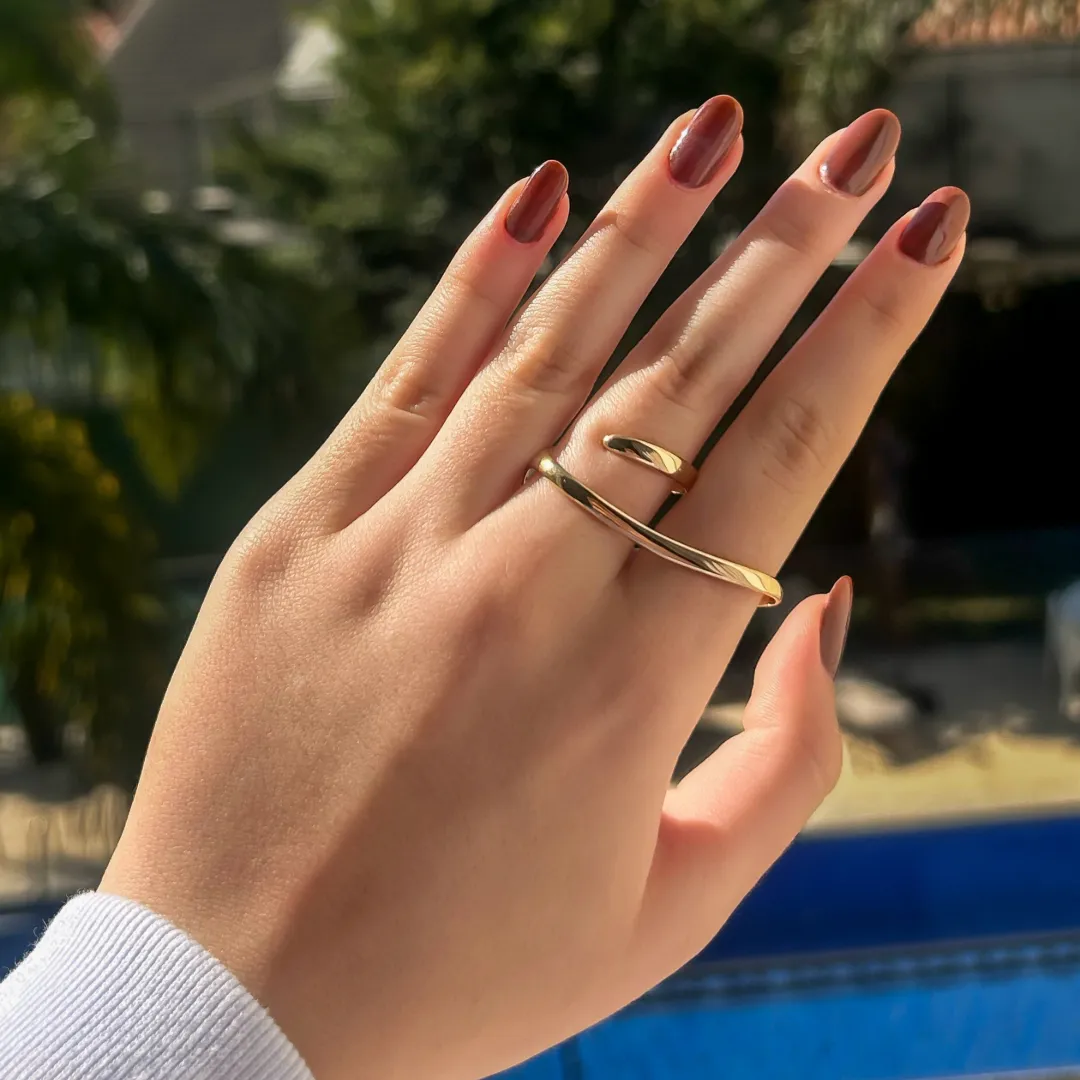 Anel onda dourada banhado a ouro 18K ajustável personalize como usar