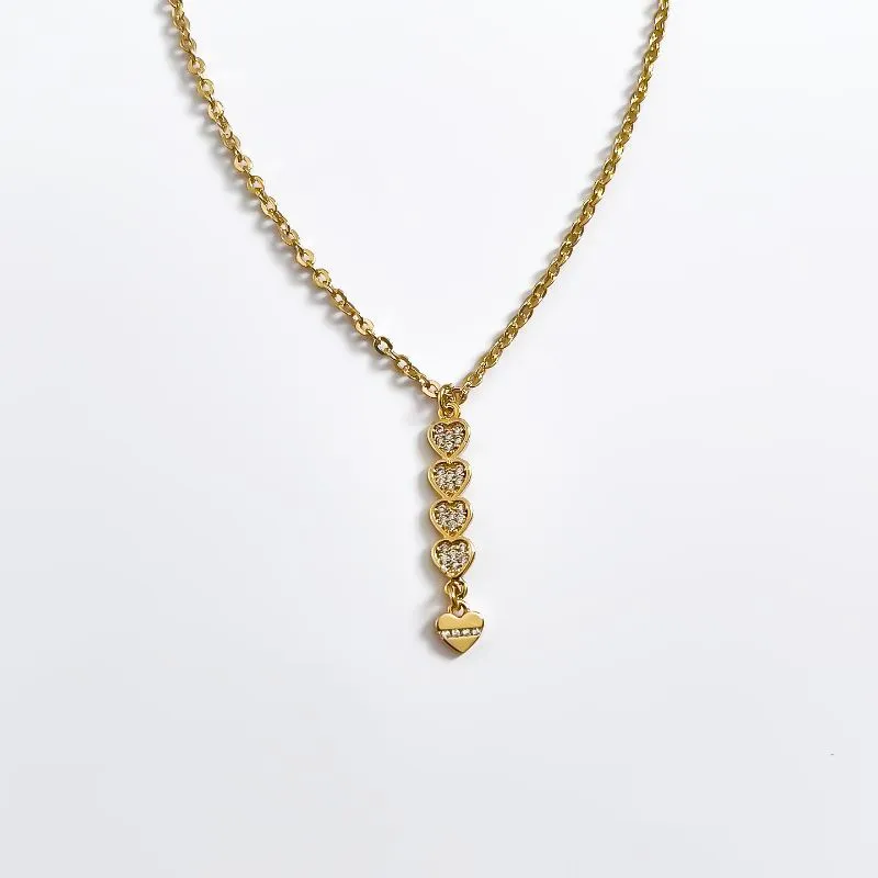 Colar 5 Corações Cravejados em Zircônias banhado a ouro 18K