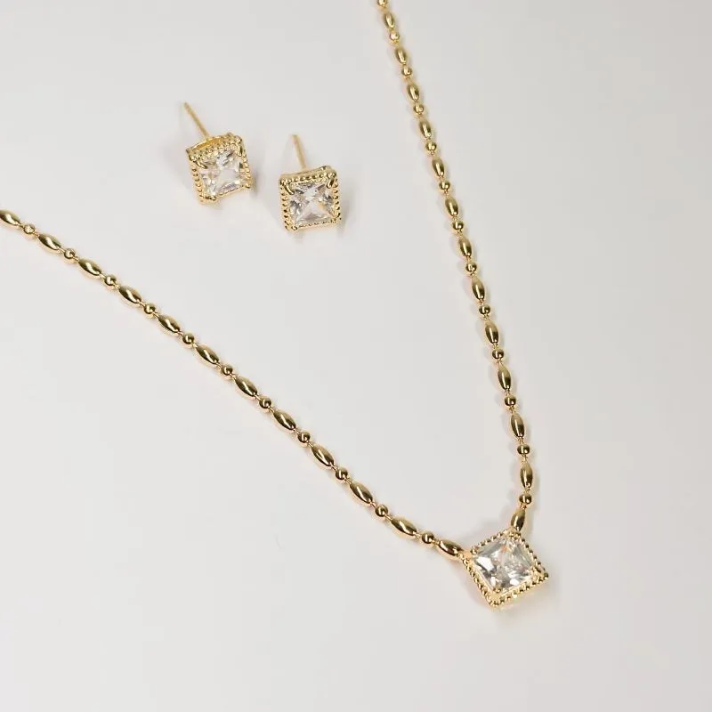 Conjunto cristal quadrado com mini esfera ao lado banhado a ouro 18k ajustável 50cm