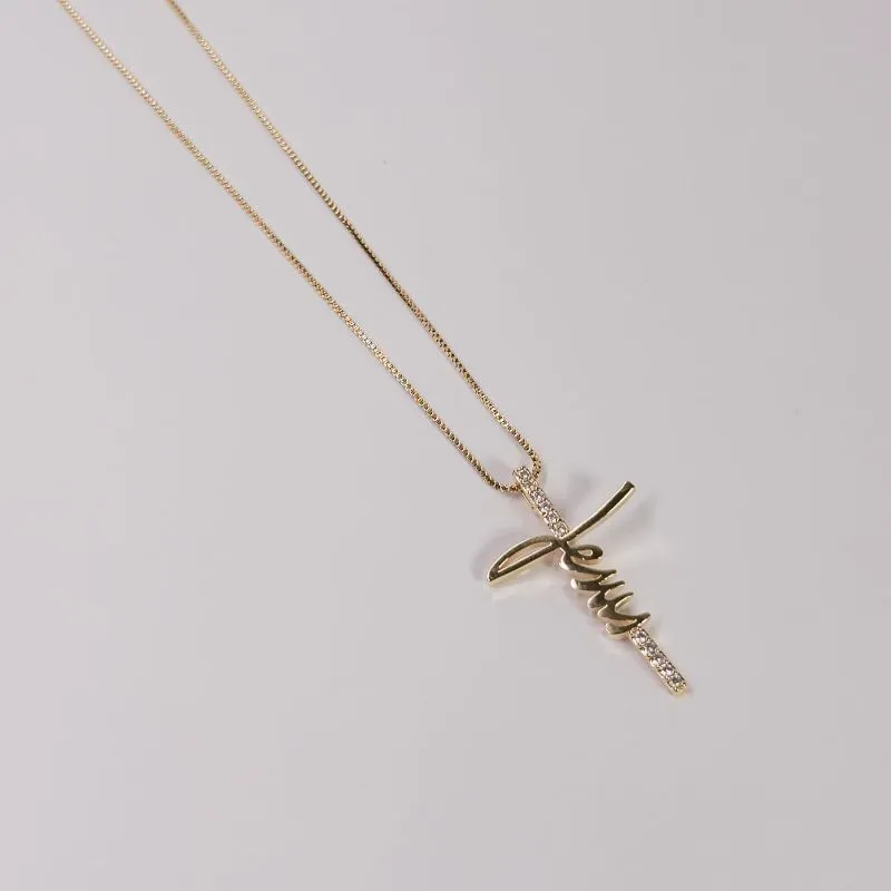 Colar Crucifixo Jesus com zirconias cravejadas banhado a ouro 18K 50cm