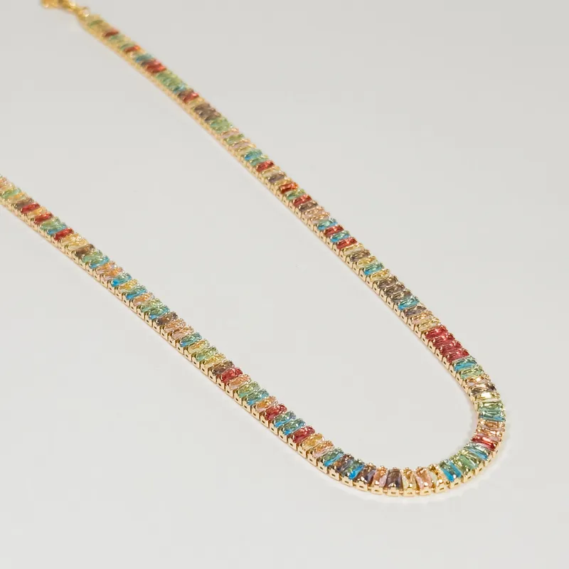 Choker Riviera baguete multicolore banhado a ouro 18k ajustável 45 cm